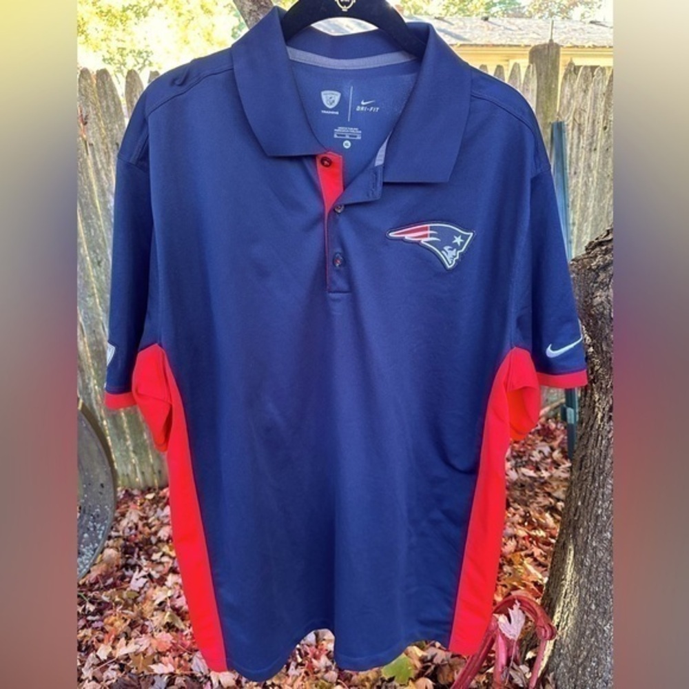 Nike NFL New England Patriots Dry-Fit Equipment Training Polo Golf Shirt (Men’s)